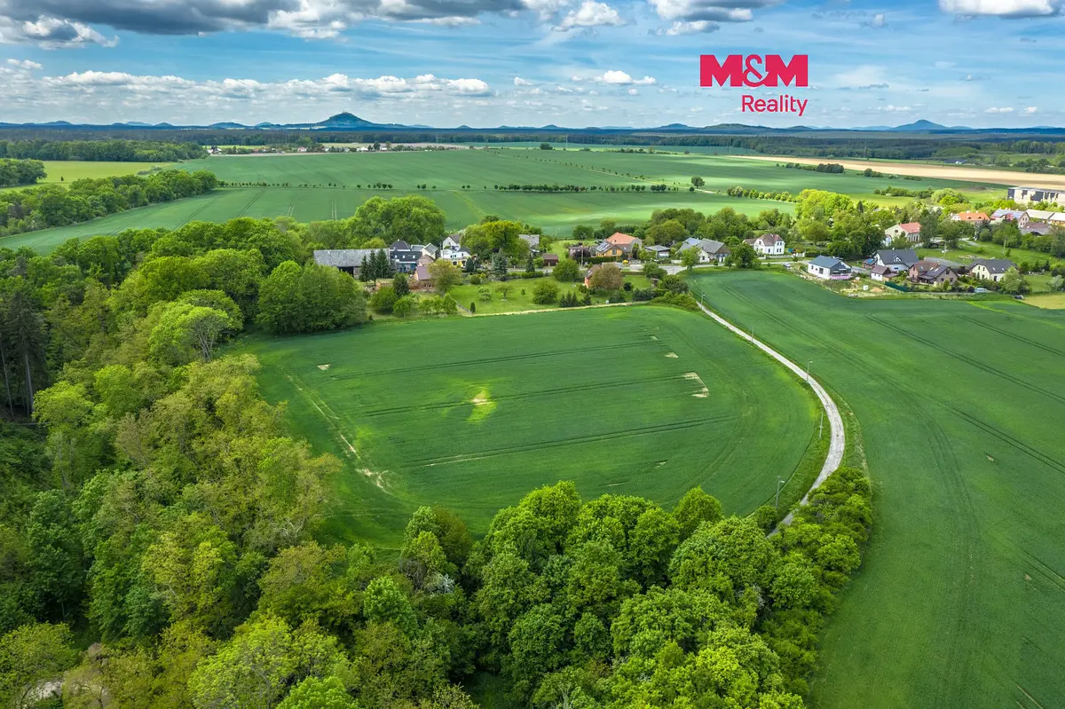 Prodej pozemku 10160 m², Bakov nad Jizerou