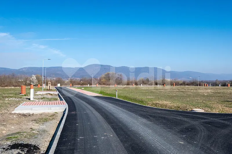 Prodej pozemku 1000 m², Vrskmaň · okres Chomutov