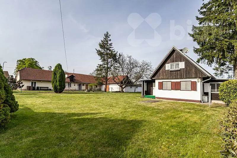 Prodej domu 97 m², Straky