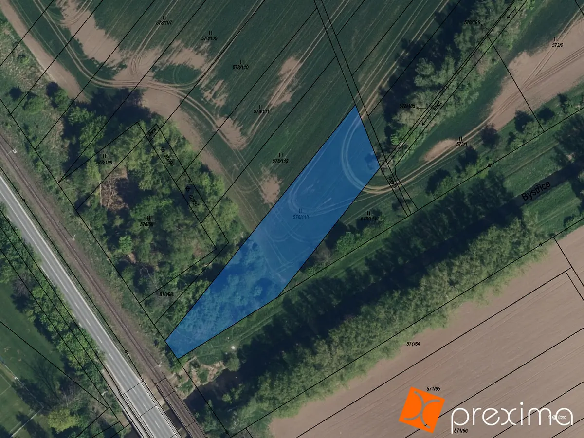 Prodej pozemku 484 m², Nové Město · okres Hradec Králové