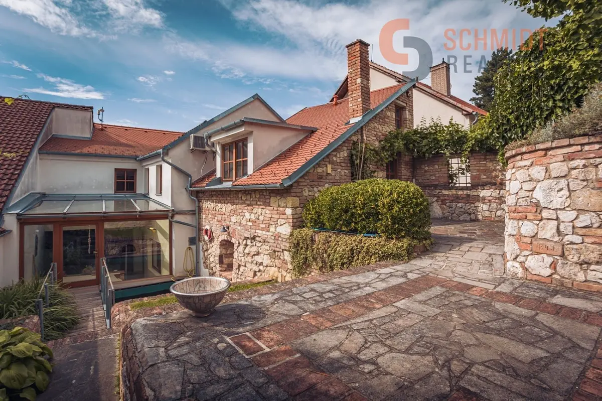 Prodej komerčního prostoru 310 m², Mikulov na Moravě · Mikulov