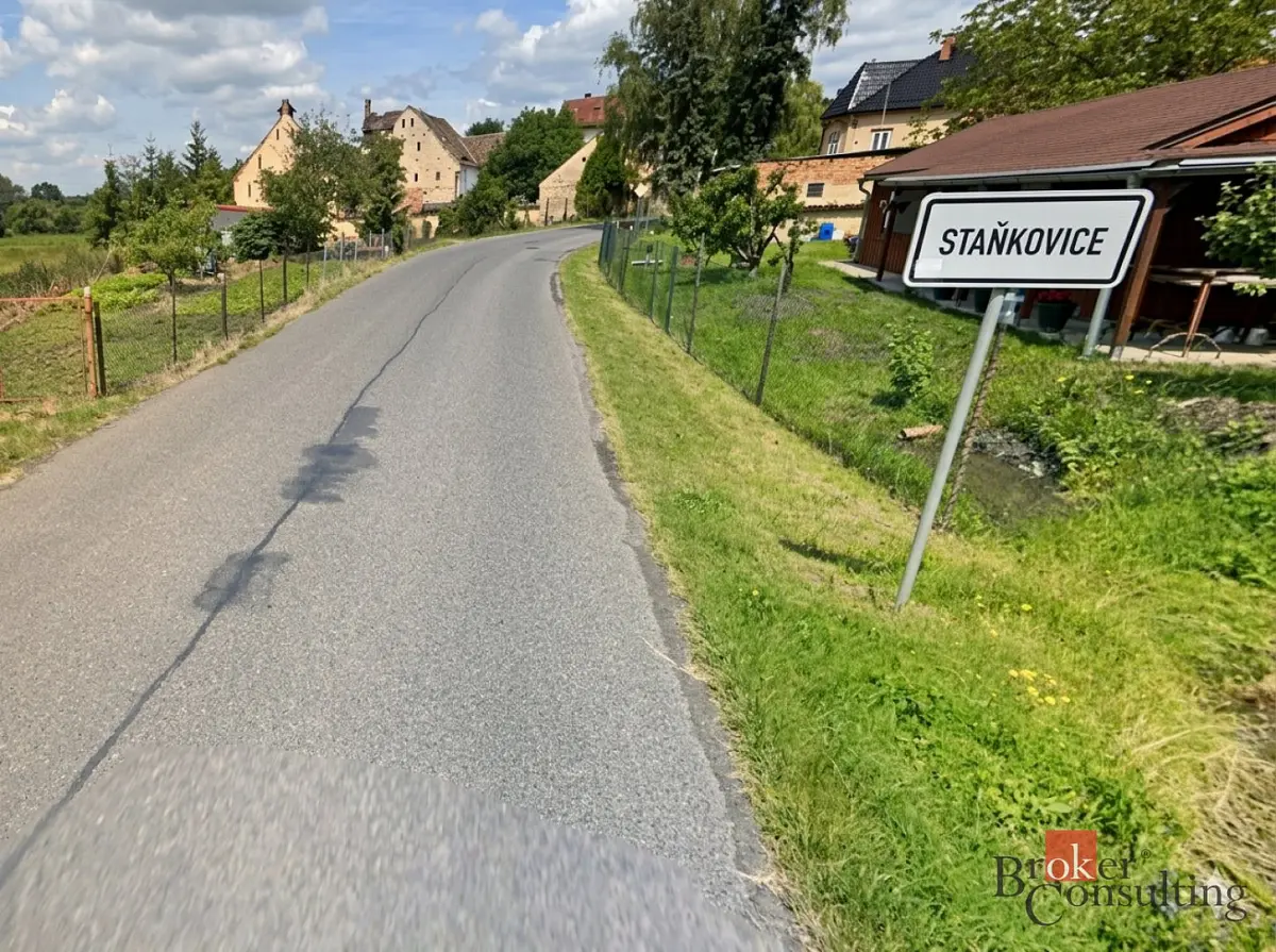 Prodej pozemku 536 m², Staňkovice · okres Louny