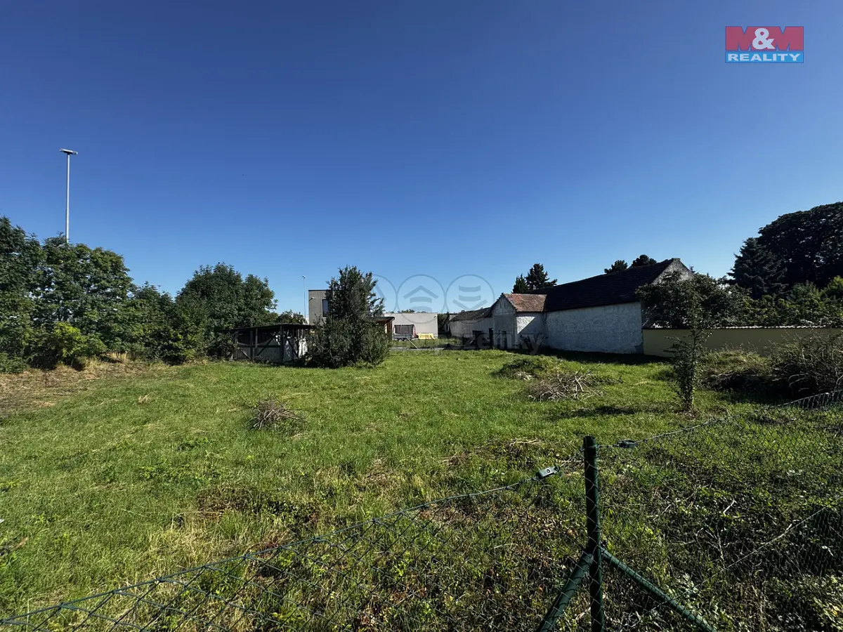 Prodej pozemku 393 m², Radonice · okres Praha-východ