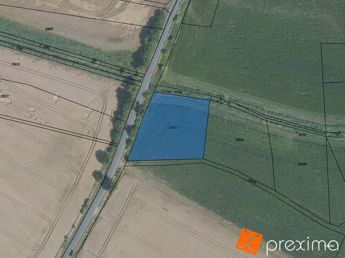 Prodej pozemku 379 m², Kostelec nad Labem · okres Mělník