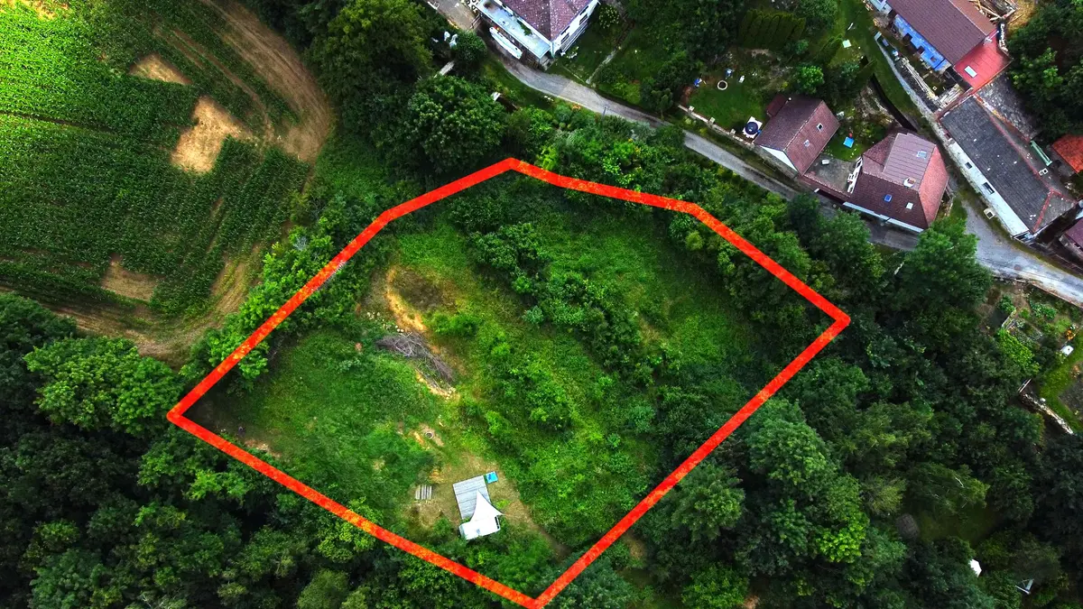 Prodej pozemku 226 m², Kamenice · okres Jihlava