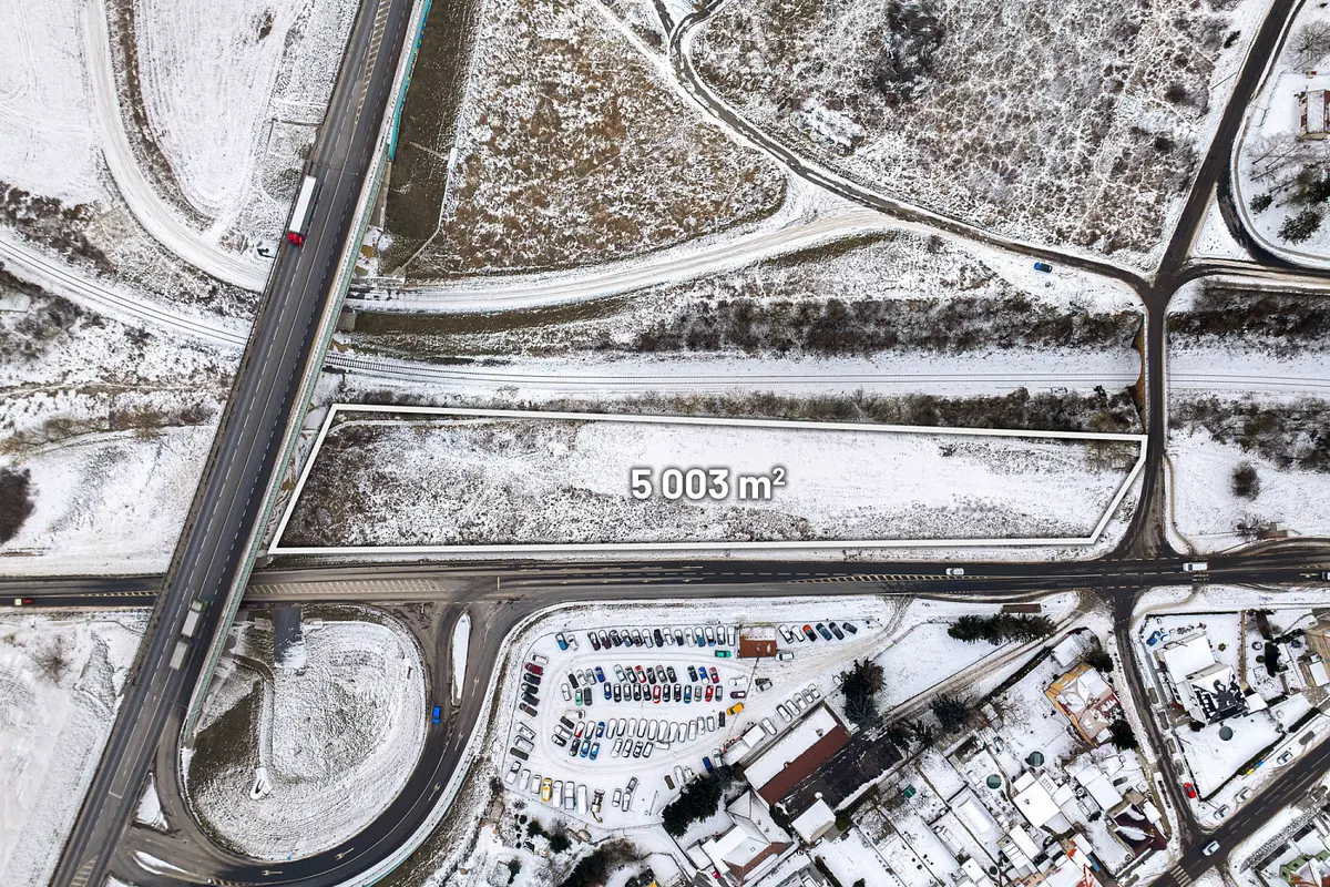 Prodej pozemku 5003 m², Slaný · okres Kladno