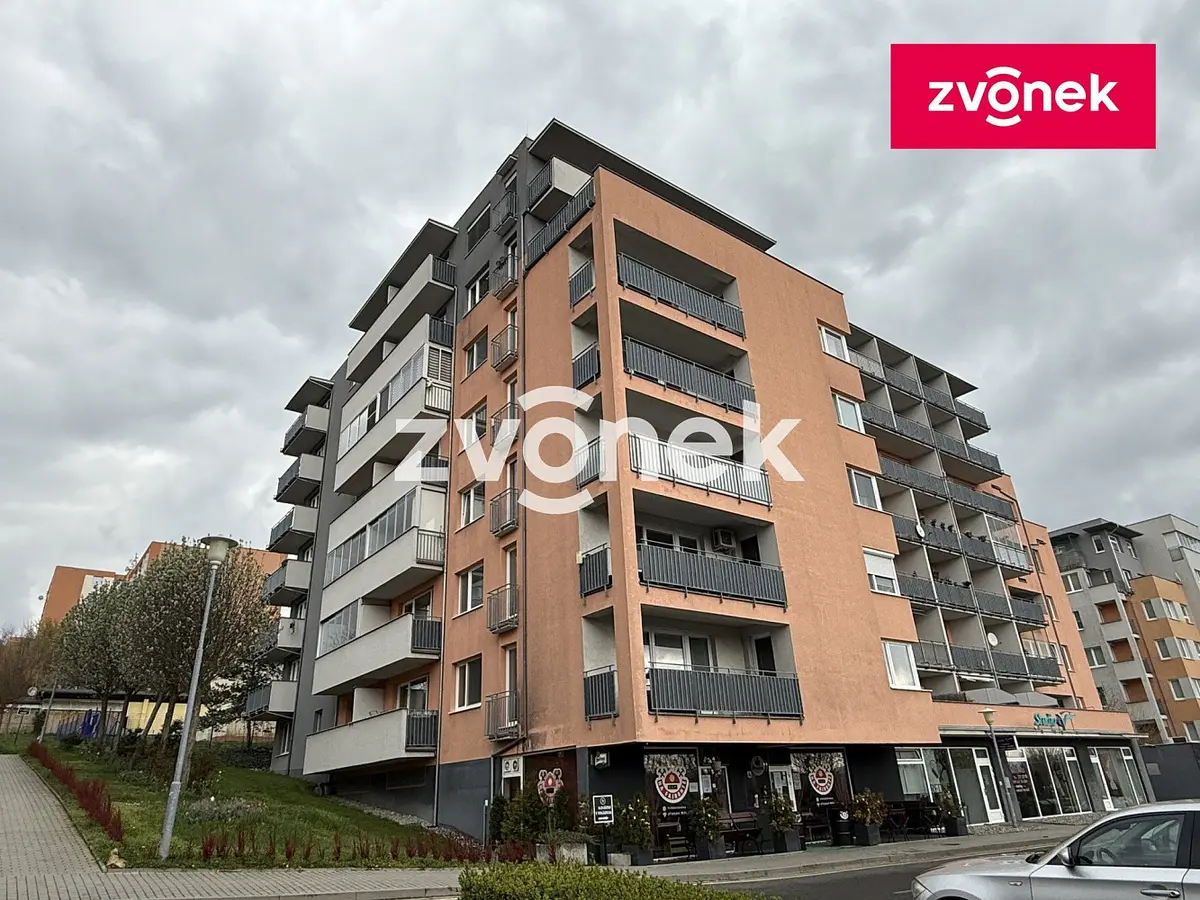 Pronájem komerčního prostoru 15 m², Podlesí II · Jižní Svahy II · Zlín