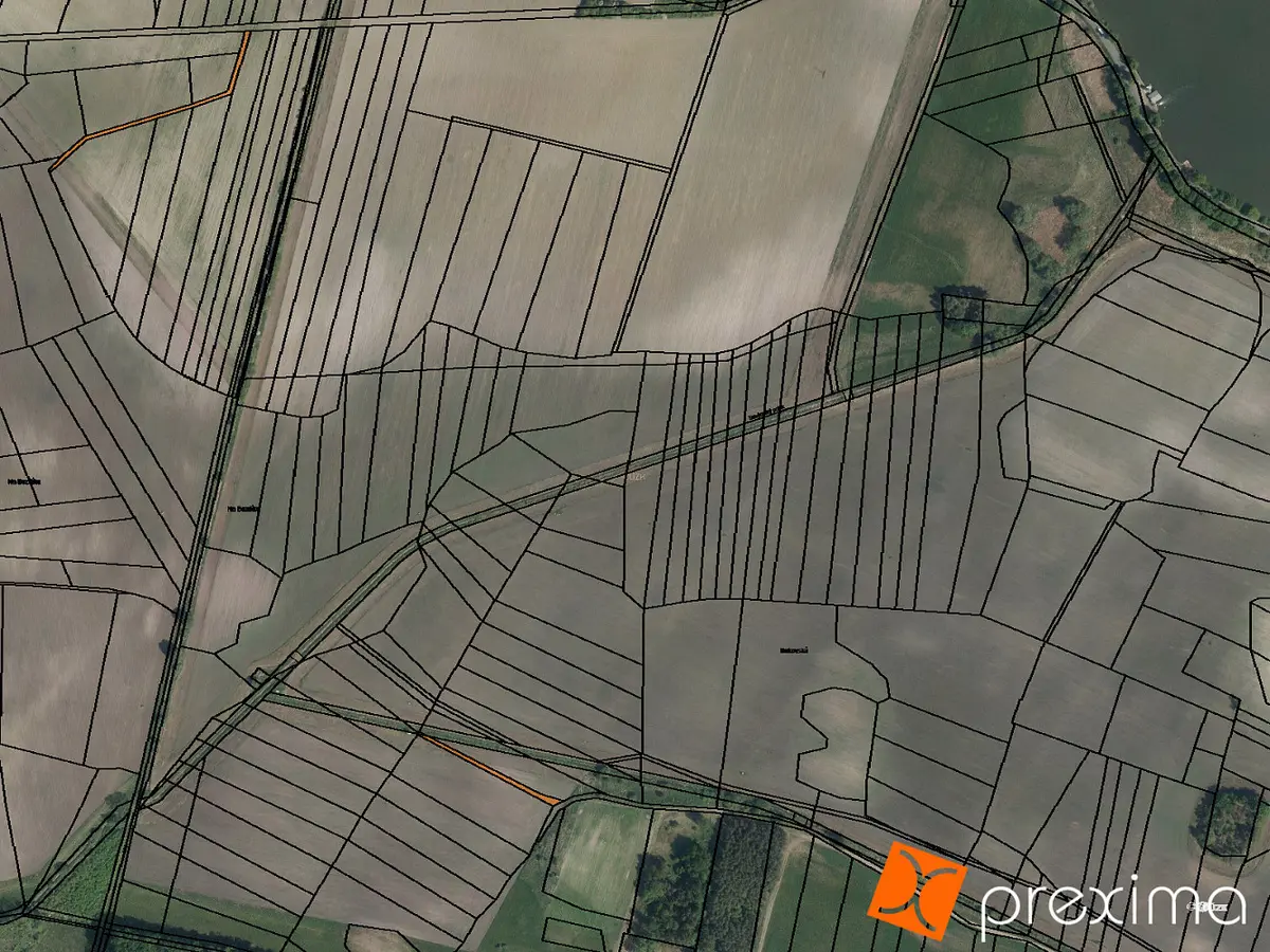 Prodej pozemku 215 m², Strašov · okres Pardubice
