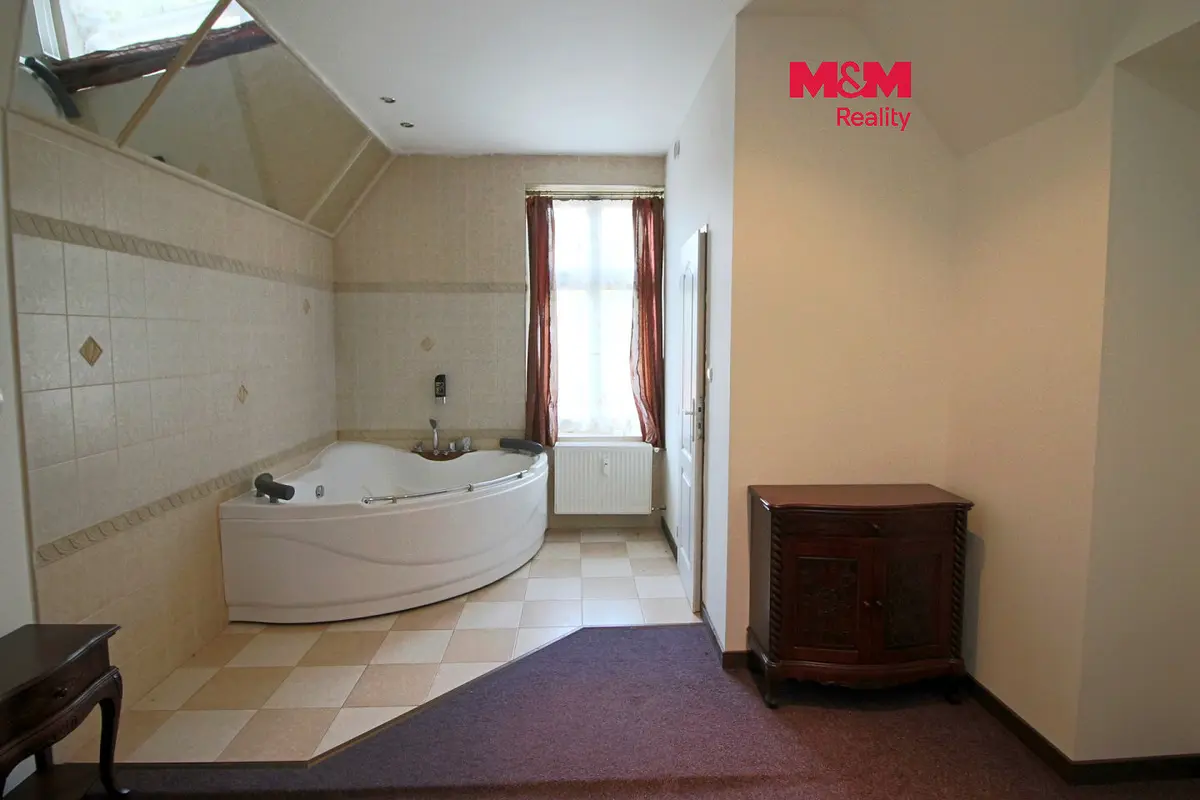 Pronájem bytu 2+kk 38 m², Trutnov