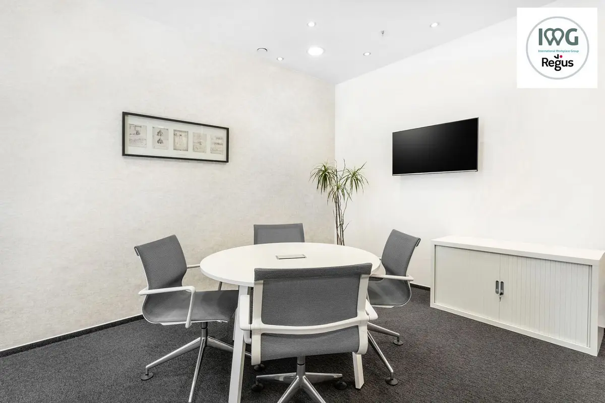 Pronájem komerčního prostoru 120 m², Krč