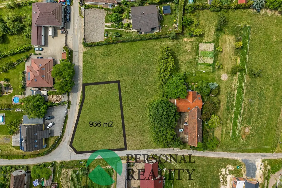 Prodej pozemku 936 m², Kly
