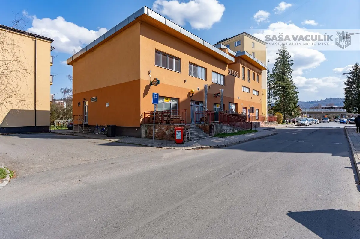 Pronájem komerčního prostoru 170 m², Korejská · Vsetín