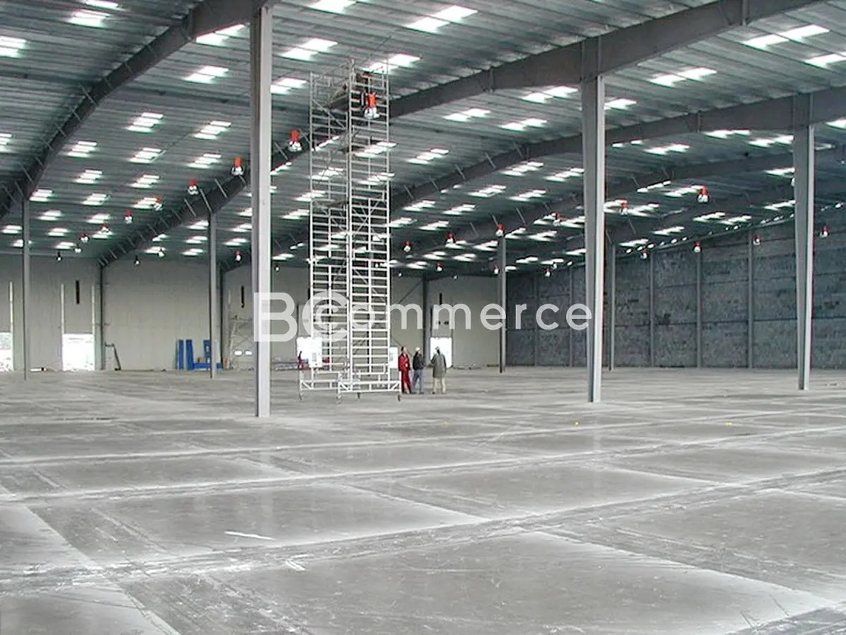 Pronájem komerčního prostoru 2304 m², Slatina · Brno