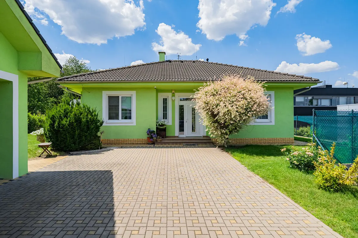 Prodej domu 78 m², V Záhorském · Dolní Počernice