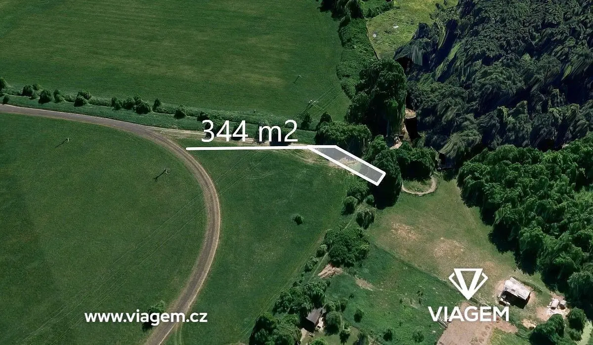 Prodej pozemku 172 m², Tlumačov · okres Zlín