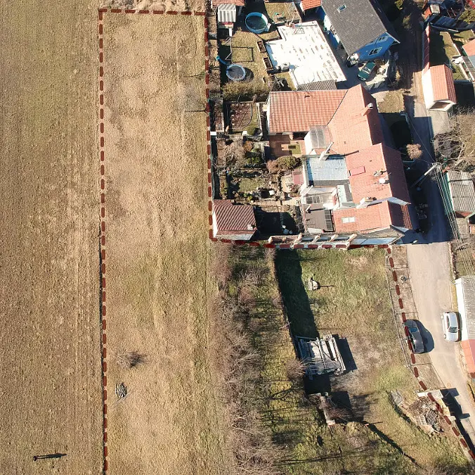 Prodej pozemku 2017 m², Moravský Krumlov · okres Znojmo