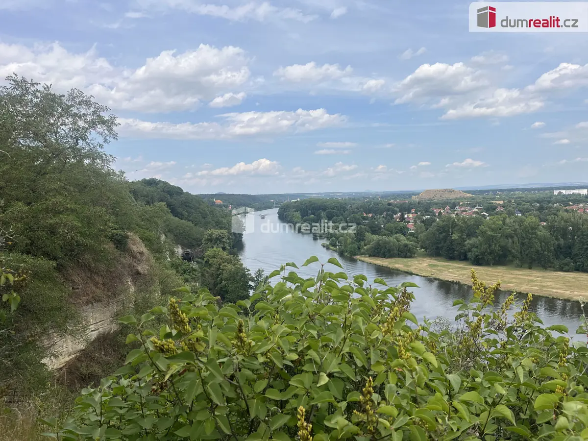 Prodej pozemku 595 m², Na Skalách · Lobeč · Kralupy nad Vltavou