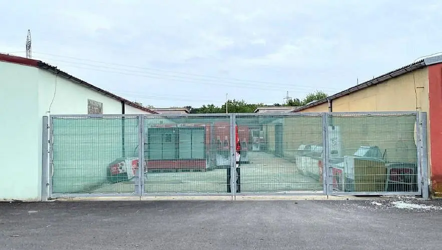 Pronájem pozemku 378 m², Ve žlíbku · Horní Počernice