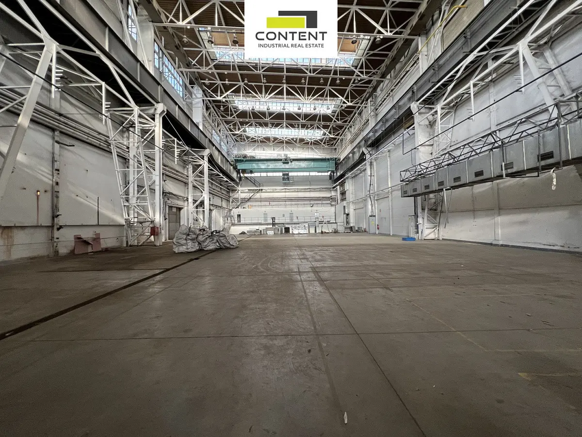Pronájem komerčního prostoru 1980 m², Plzeň