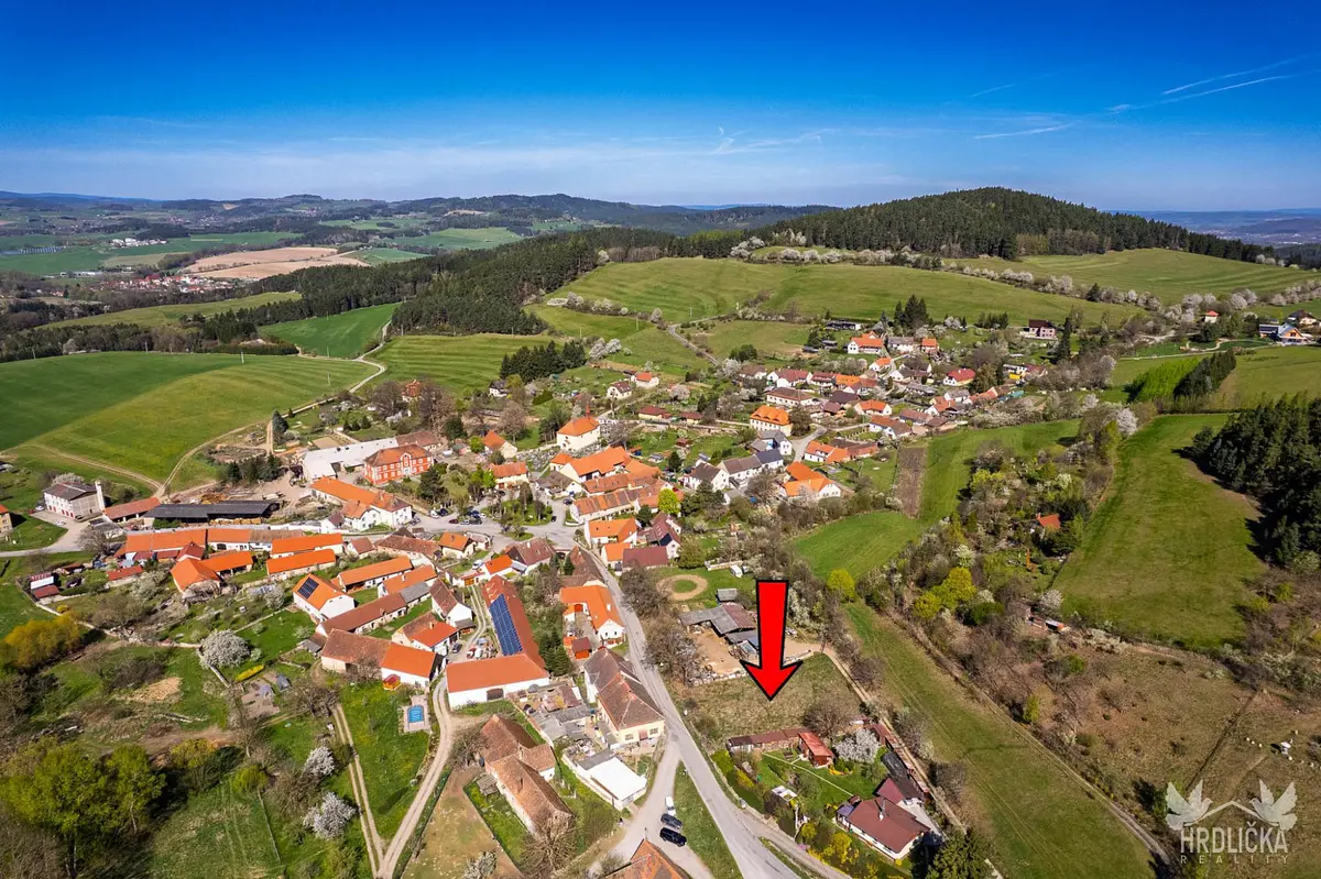 Prodej pozemku 1053 m², Hoštice
