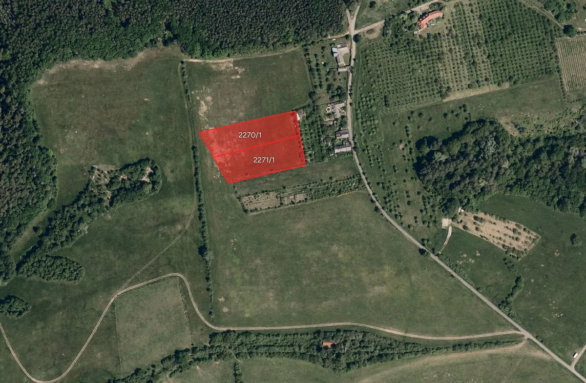 Prodej pozemku 7400 m², Stříbrnice u Uherského Hradiště · Stříbrnice