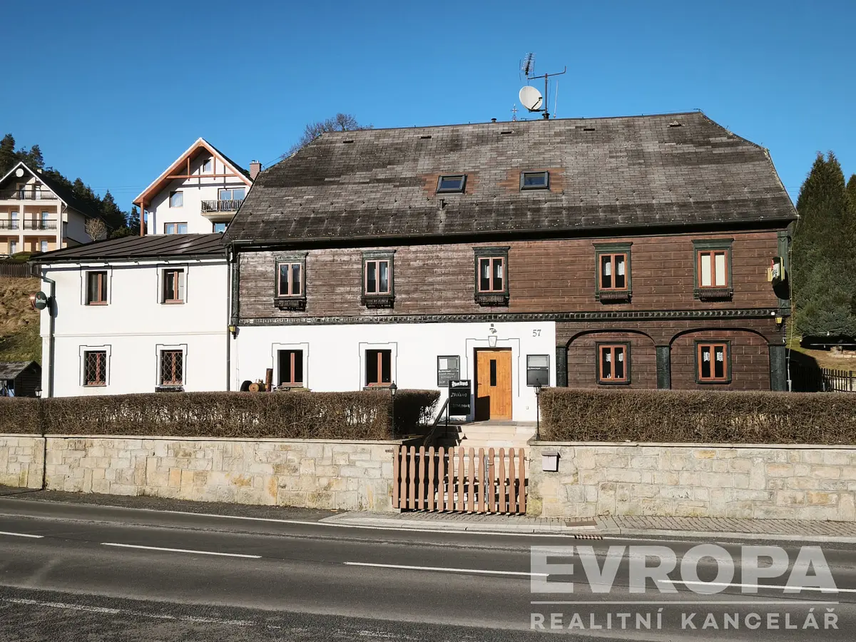 Prodej komerčního prostoru 650 m², Jetřichovice · okres Děčín