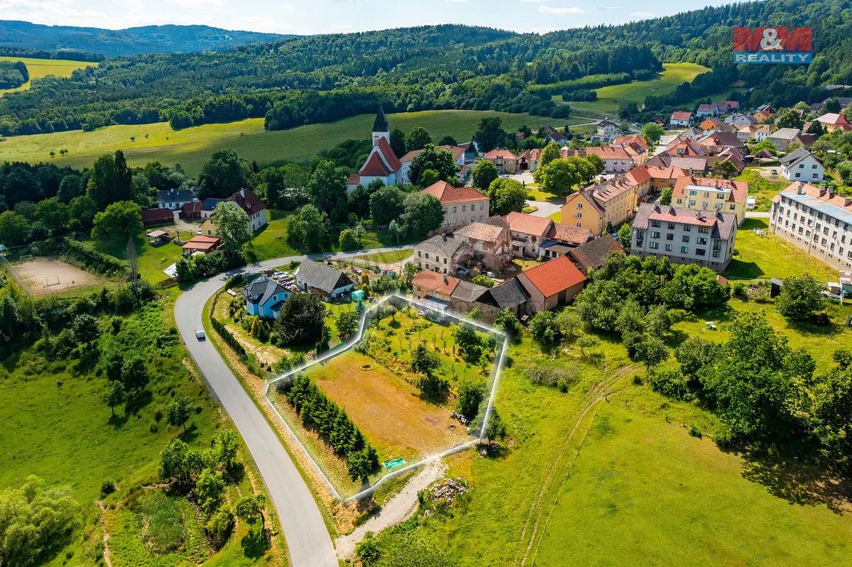 Prodej pozemku 2270 m², Ktiš