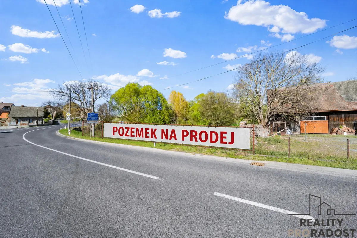 Prodej pozemku 893 m², Louka u Vrbatova Kostelce · Vrbatův Kostelec