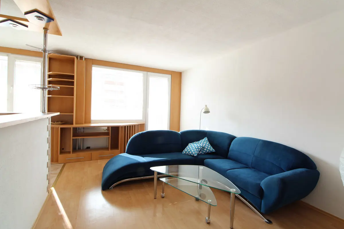 Pronájem bytu 3+kk 55 m², Prosek