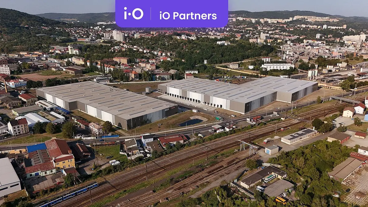 Pronájem komerčního prostoru 4000 m², Klíše · Ústí nad Labem