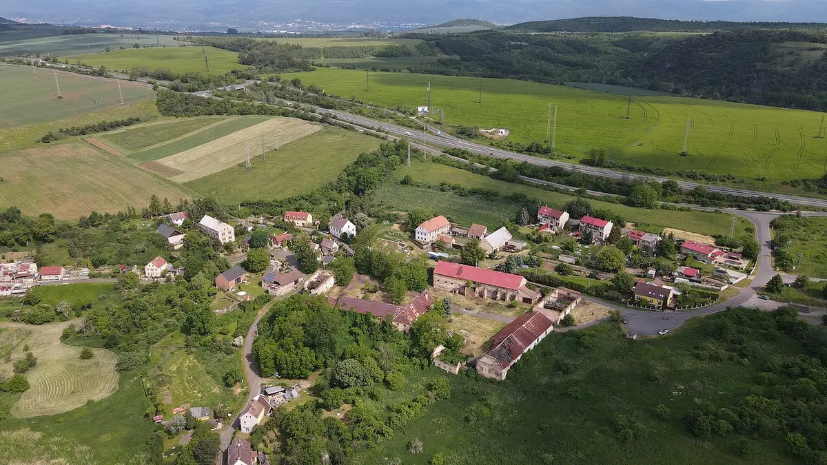 Prodej komerčního prostoru 10657 m², Rtyně nad Bílinou - Malhostice · okres Teplice