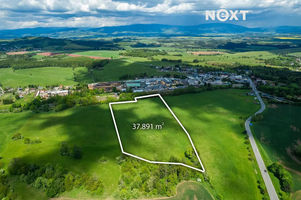 Prodej pozemku 750 m², Horka u Staré Paky