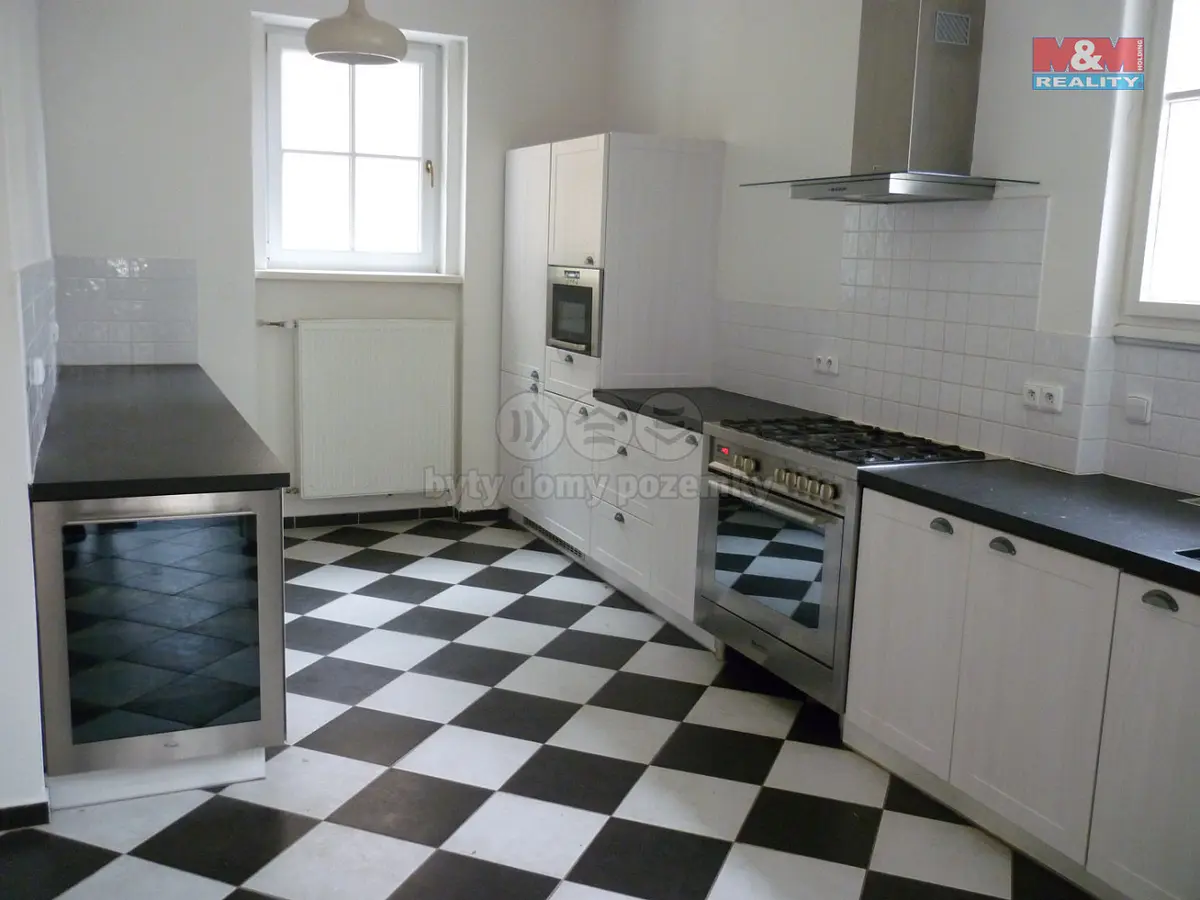 Pronájem domu 350 m², Praha 6 - Střešovice