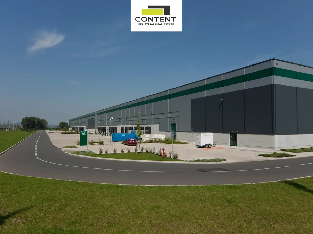 Pronájem komerčního prostoru 5667 m², Úžice · okres Mělník