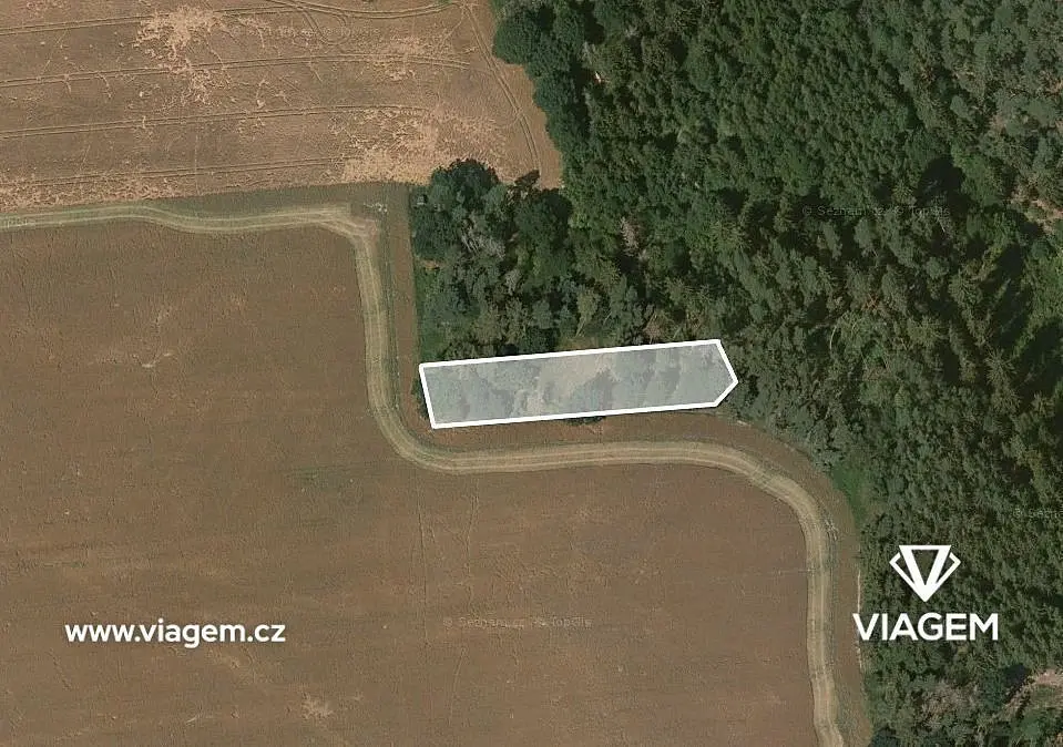 Prodej pozemku 1093 m², Milíčov · Šípy