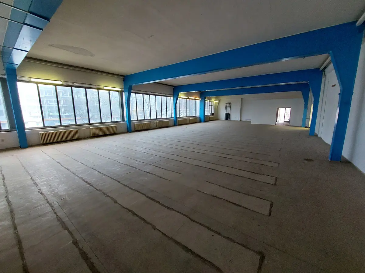 Pronájem komerčního prostoru 361 m², Most