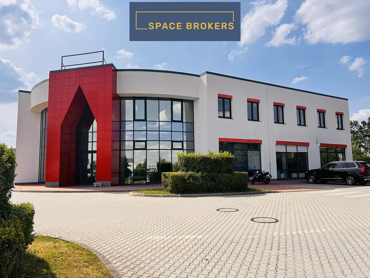 Pronájem komerčního prostoru 1290 m², Praha