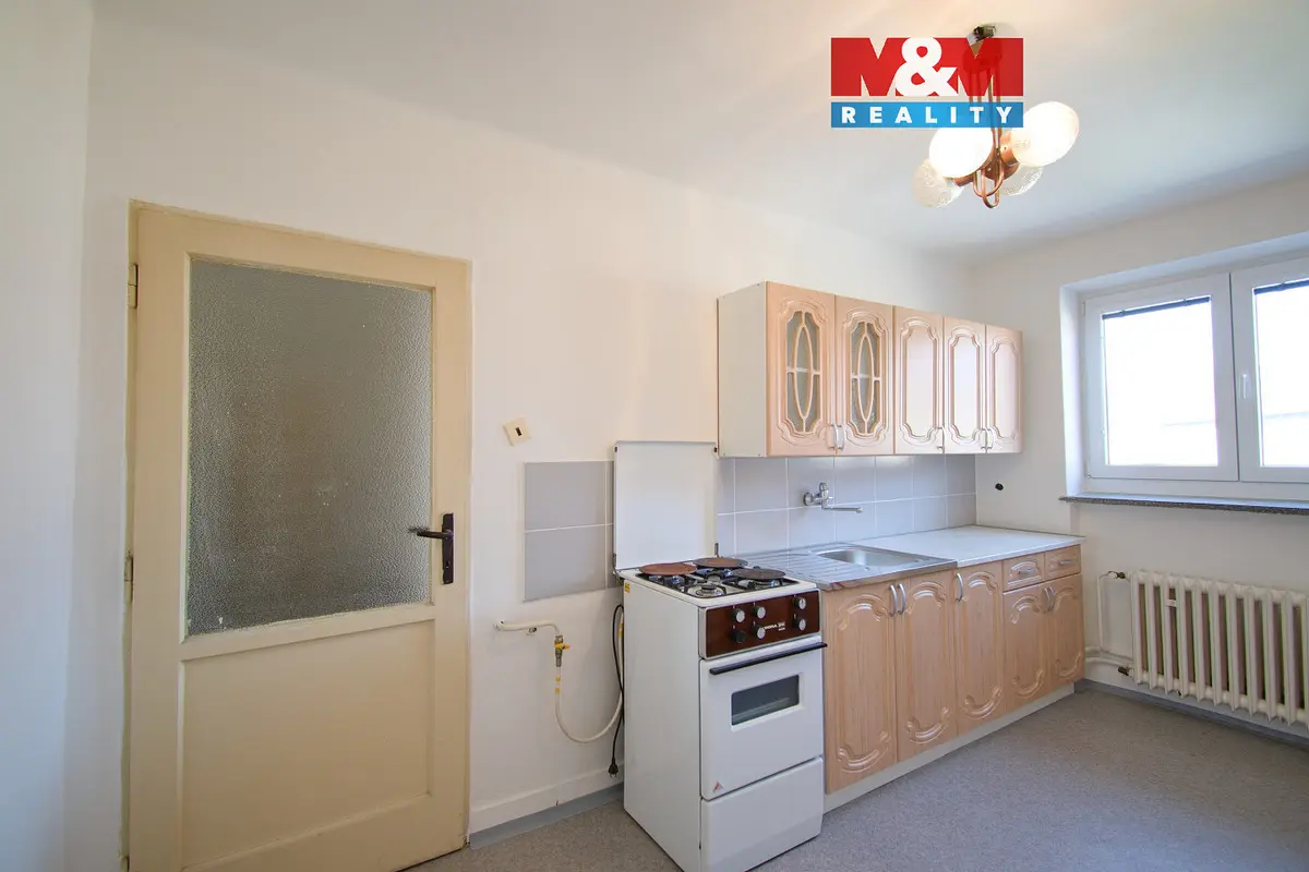 Pronájem bytu 3+1 70 m², Náměstí Míru · Rožnov pod Radhoštěm