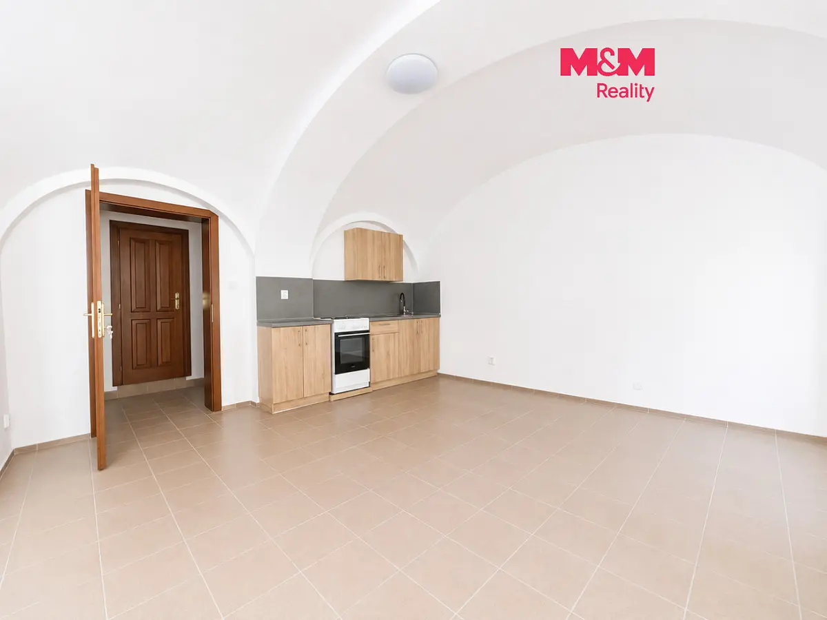 Pronájem bytu 1+kk 30 m², Vídeňská · Jindřichův Hradec