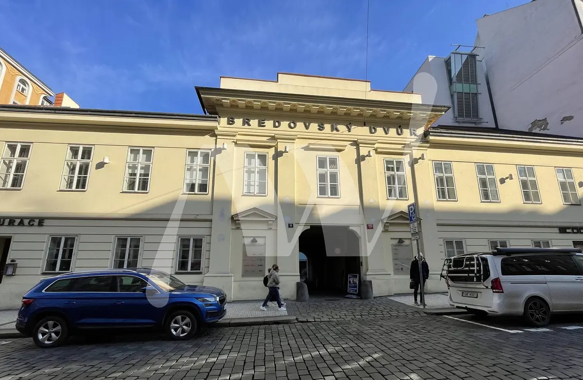 Pronájem komerčního prostoru 322 m², Olivova · Nové Město