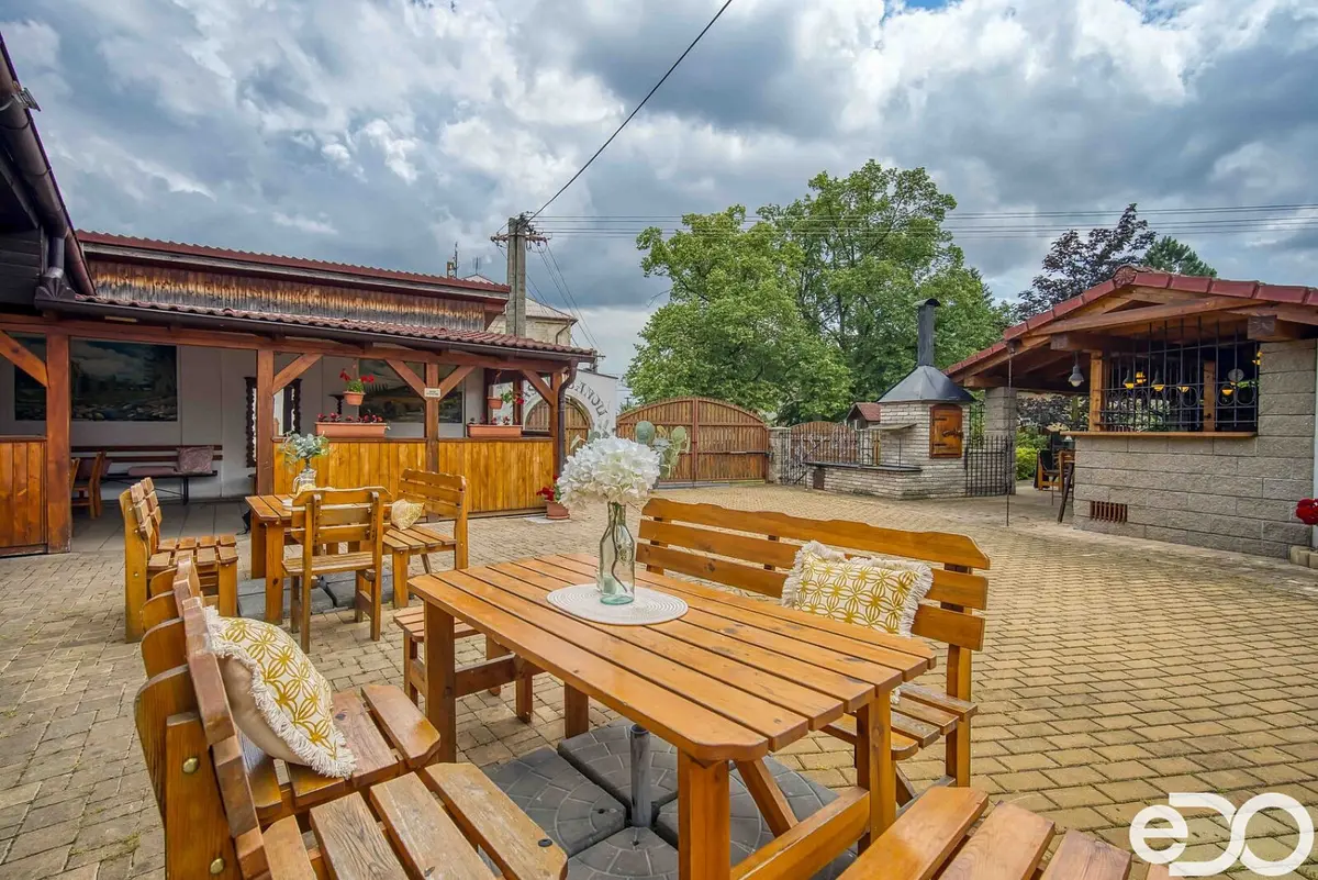 Prodej komerčního prostoru 178 m², Hradešín