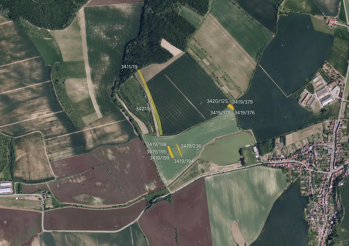 Prodej pozemku 7163 m², Brněnská · Klobouky u Brna