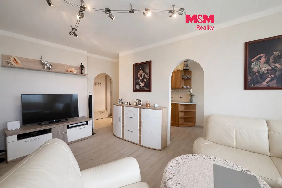 Prodej bytu 3+1 72 m², Parmská · Horní Měcholupy