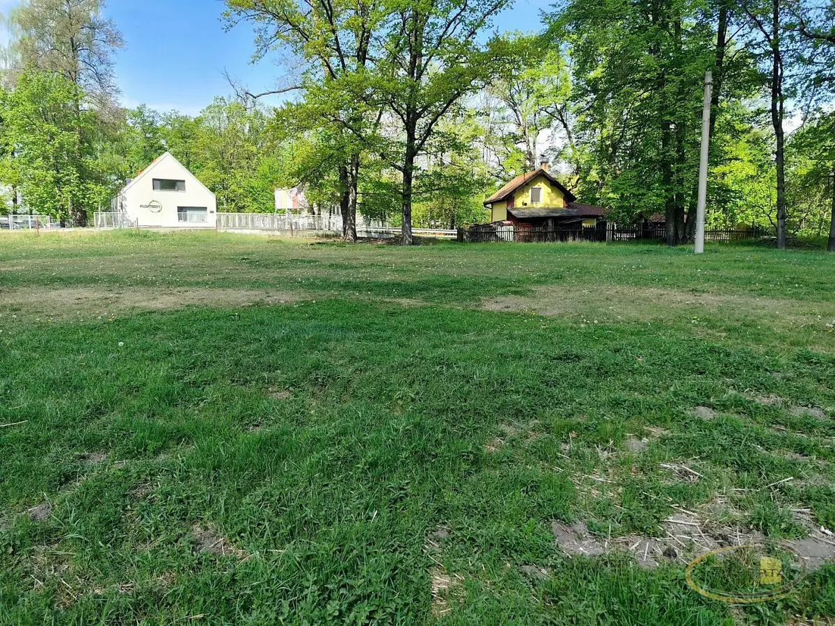 Prodej pozemku 2500 m², Branná · Třeboň