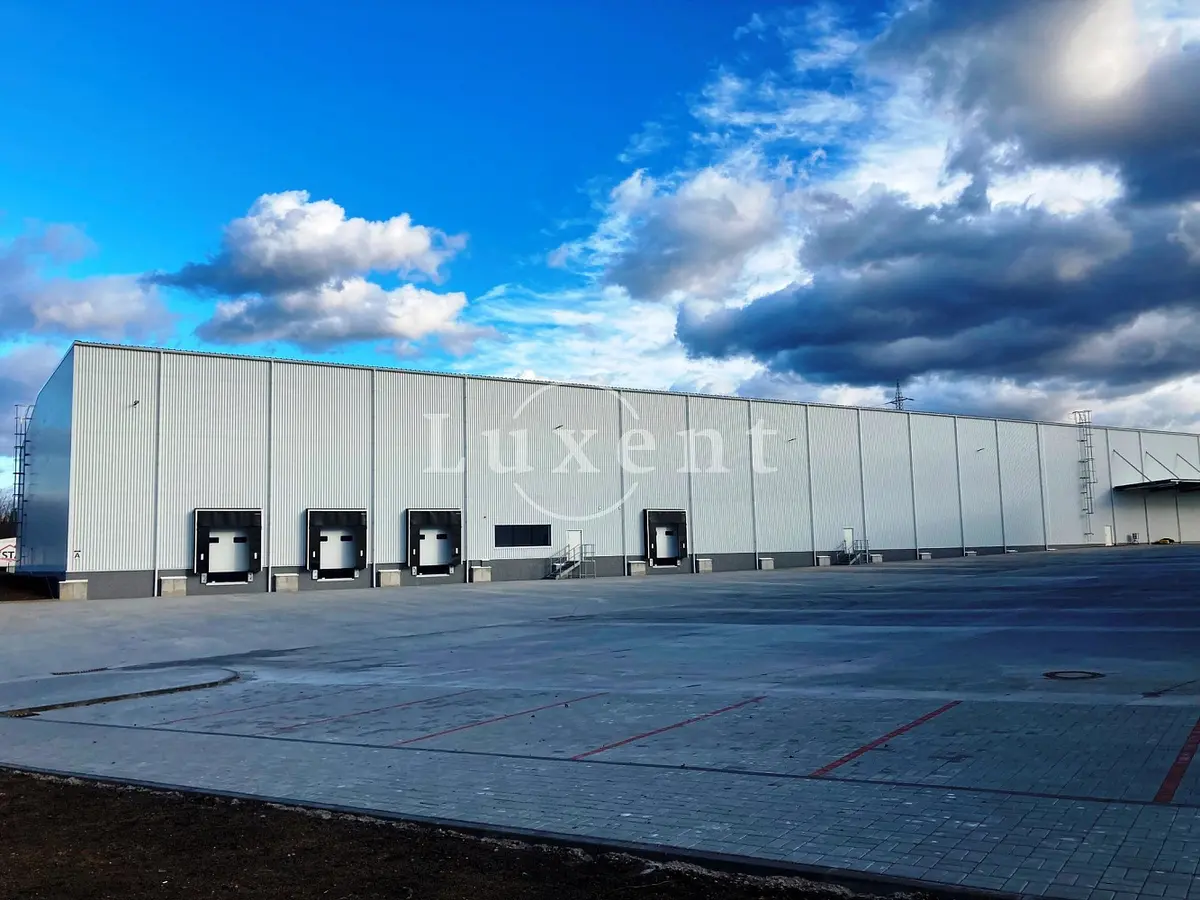 Pronájem komerčního prostoru 10385 m², Bílina