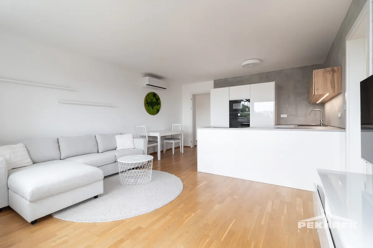 Pronájem bytu 3+kk 88 m², Kytínská · Hostivař