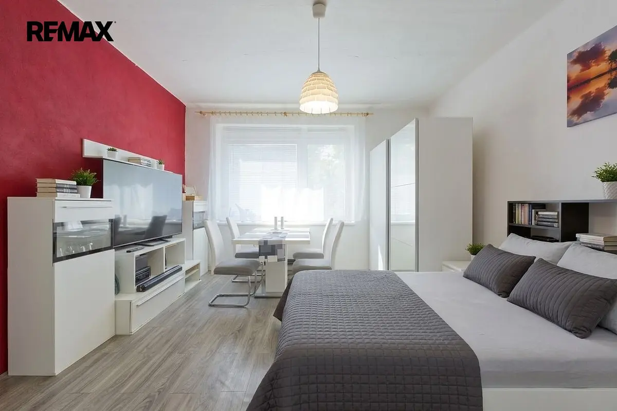 Prodej bytu 1+1 48 m², Osvobození · Adamov