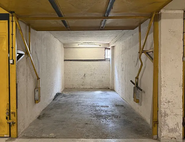 Prodej garáže 19 m², Navigátorů · Liboc