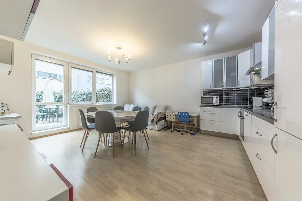 Prodej bytu 3+kk 74 m², U Hostavického potoka · Hostavice