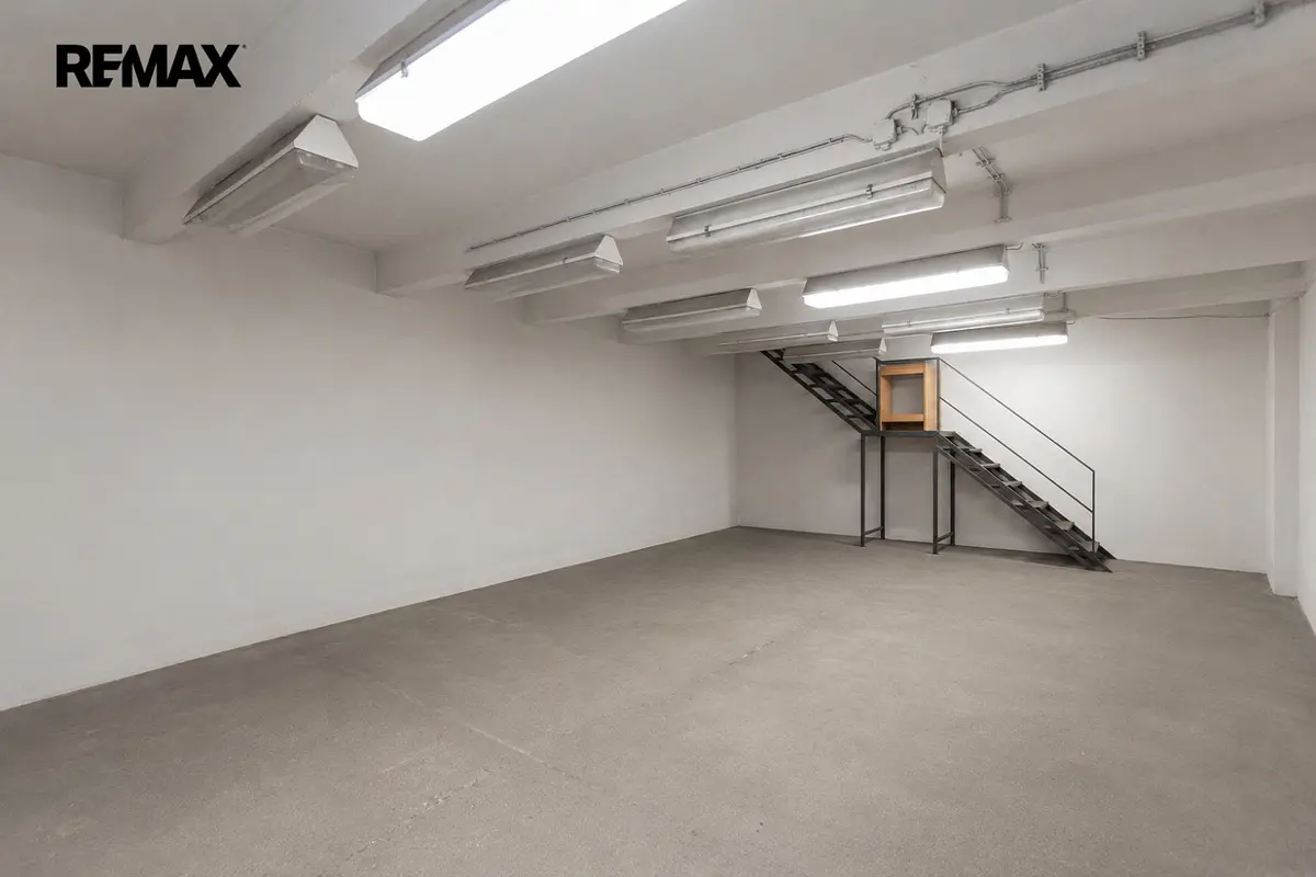 Pronájem komerčního prostoru 140 m², Starostrašnická · Strašnice